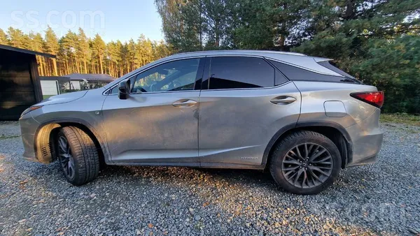 Lexus RX 450h F Sport 2016 Hybrid Awd
Pārdodu savu 2016. gada Lexus RX 450h