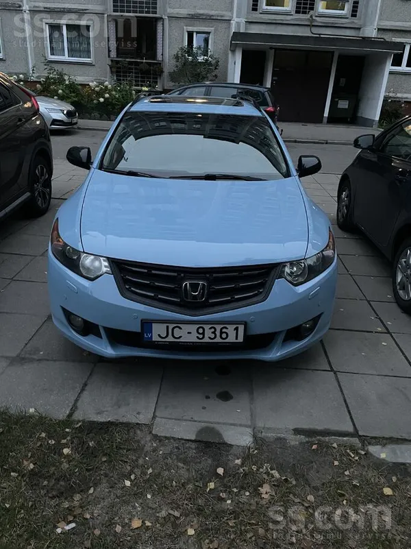 Honda Продам надежный и стильный Honda Accord 2008 года,