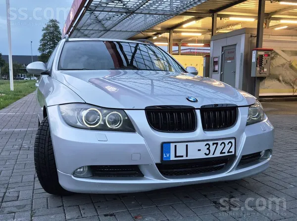 BMW 320 - 1