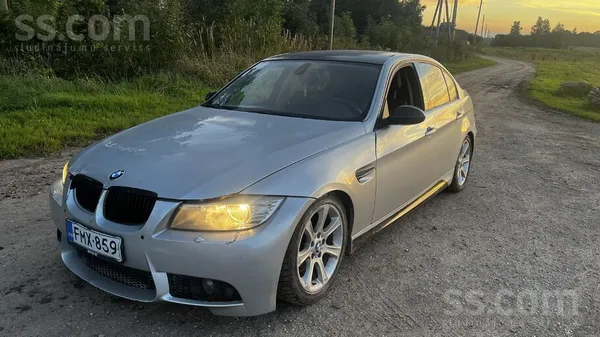 BMW Pārdodu e90 330i 190kw. Sedināts, uzlikts zirnekli