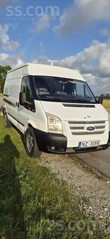 Ford Transit - 1