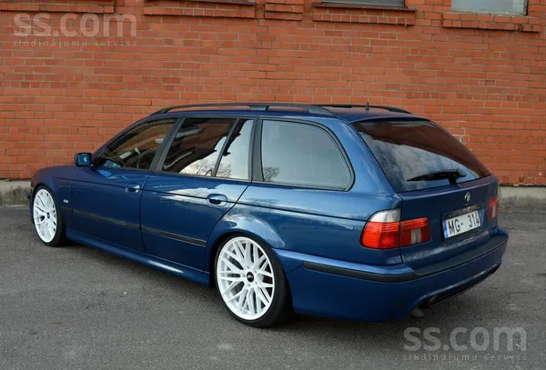 BMW 530