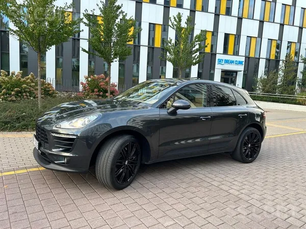 Pārdod Porsche Macan S Diesel 2016. Gada 3.0 , tehniski un vizuāli ļoti labā