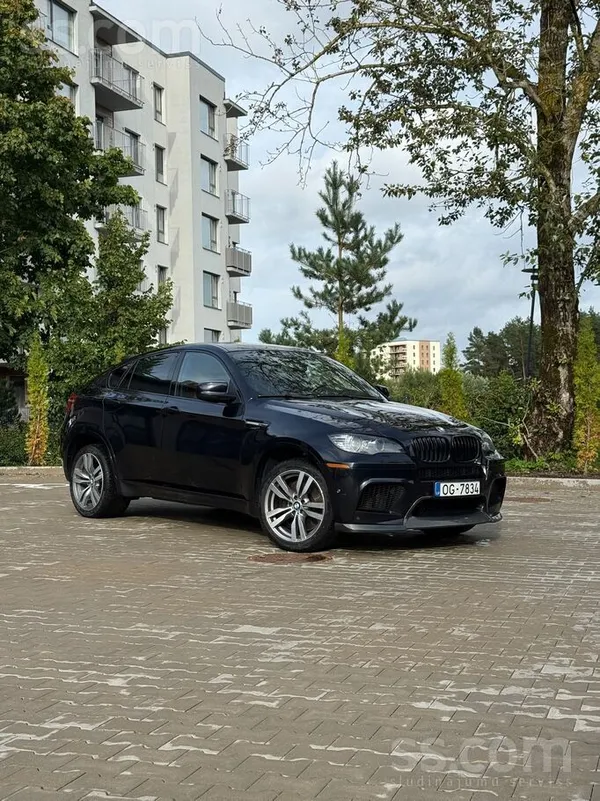 -Bmw X6M 4.4 V8 2012 414 kW Свежий ТО
Продаю настоящий BMW X6M с мощным 4.4