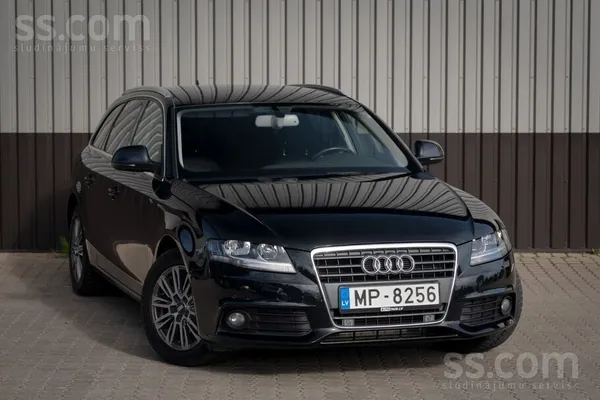 Audi A4 - 1