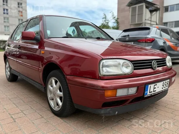 Volkswagen Automāts. 300eur Pirmā iemaksa. Iespējama nomaksa 