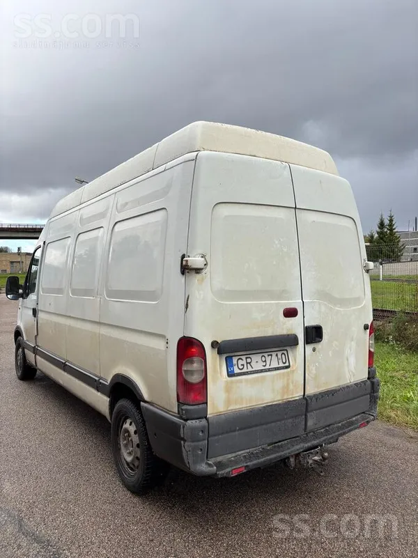 Renault Renault Mater 2.5. 88kw. 2007 года. В рабочем сост