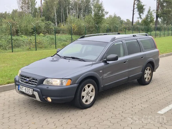 Volvo XC 70 - 1