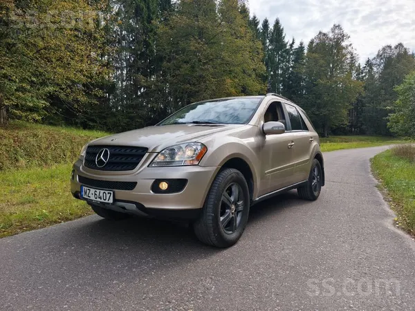 Mercedes ML350 - 1
