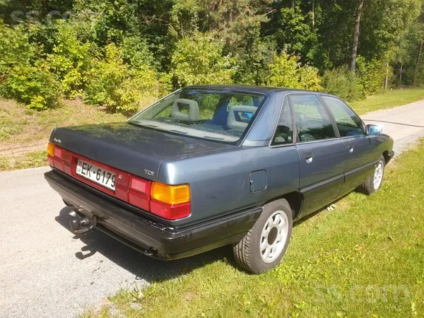 Audi Pārdodu Audi 100 C3 1990. gads , mehāniskā ātrumkā