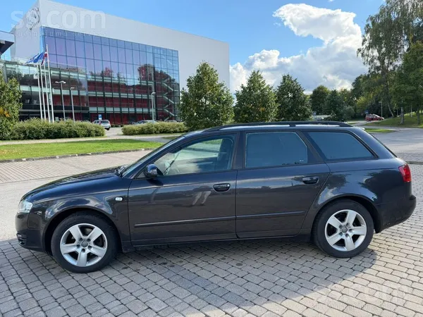 Audi A4 - 1