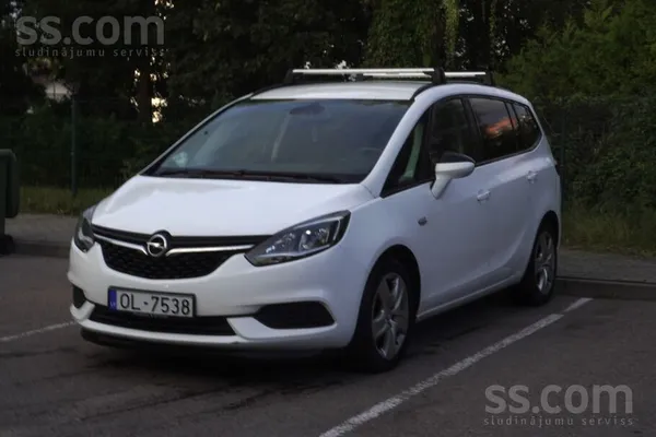 Opel Tirgoju ļoti labā stāvoklī, Latvijā neekspluatētu 