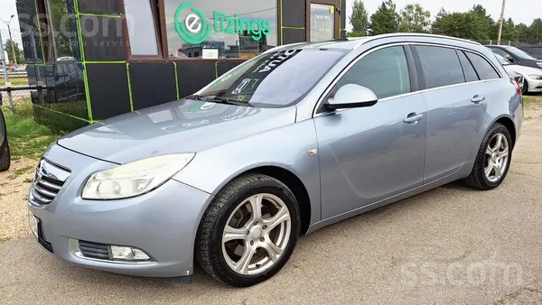 Opel Insignia - 1