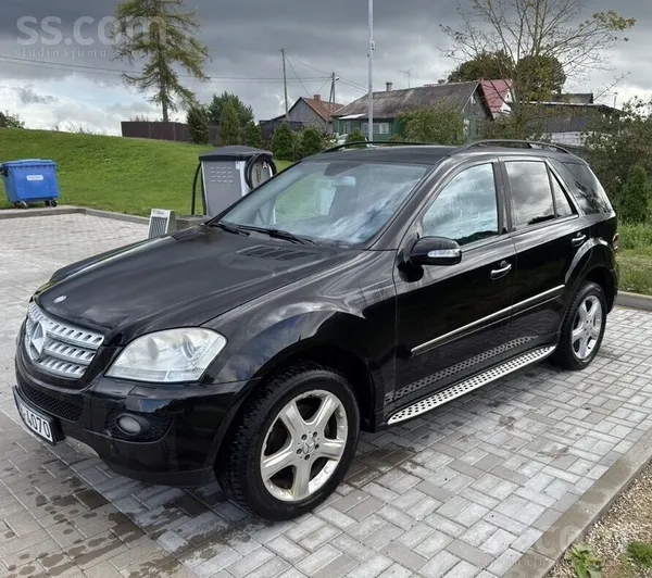 Mercedes ML320 - 1