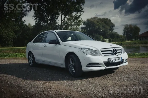 Mercedes Pārdodu automašīnu labā stāvoklī. Auto ir kopts un