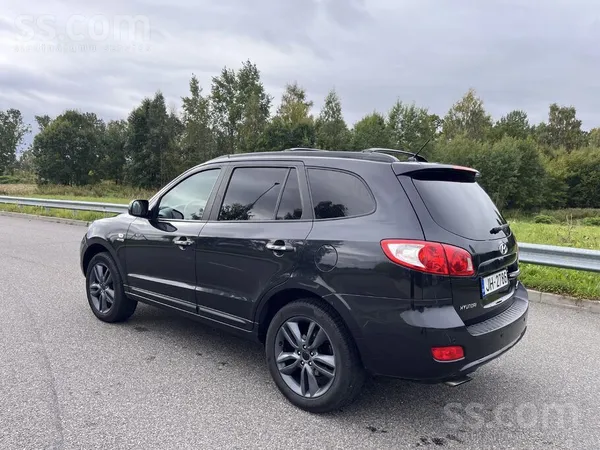 Hyundai Santa FE - 1