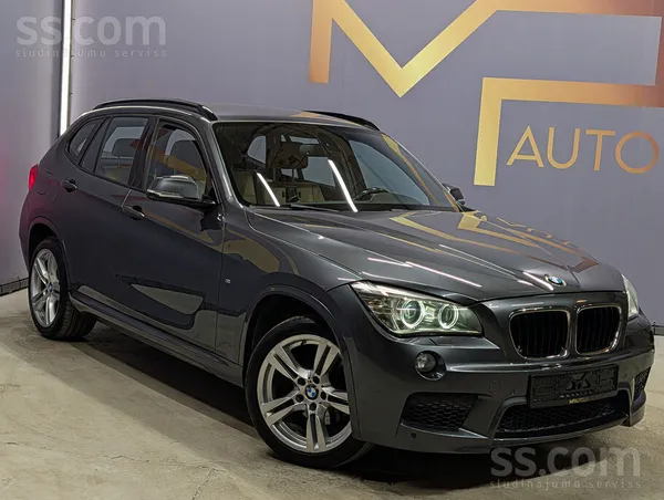 BMW Mineralgrau Metallic. M Sport Package. BMW X1 xDri