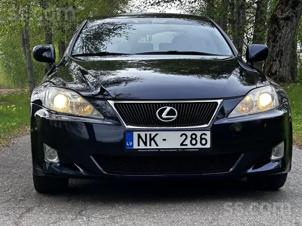 Lexus Benzīns, automāts. Labā tehniskā stāvoklī , nomain