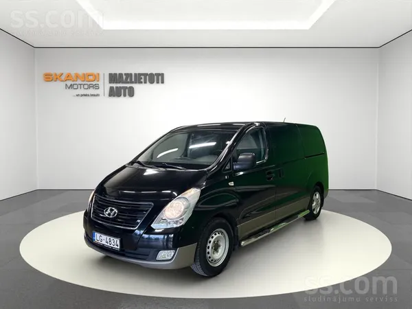 Hyundai Hyundai H1 ar 2.5 Dīzeļa dzinēju un Automātisko āt