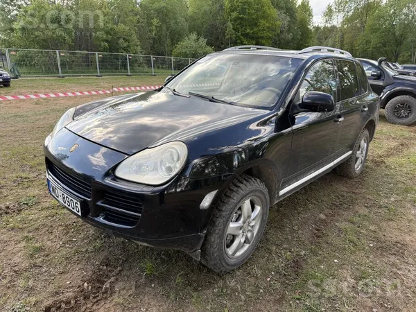 Porsche Pārdod cayenni, vizuāli padzīvojis, motoram ir bij