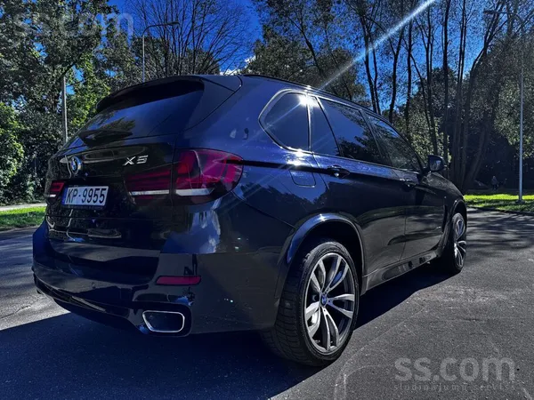 BMW 2014.gada BMW X5 F15 xDrive40d 230 kW, M pakotne