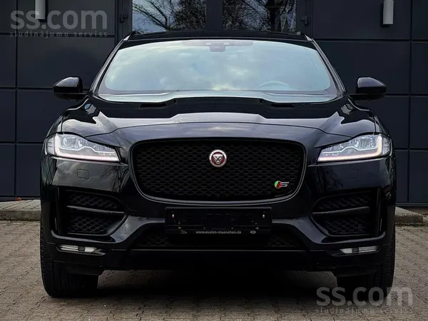 Jaguar F-Pace - 1