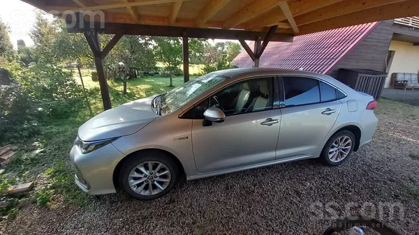 Toyota Corolla - 1