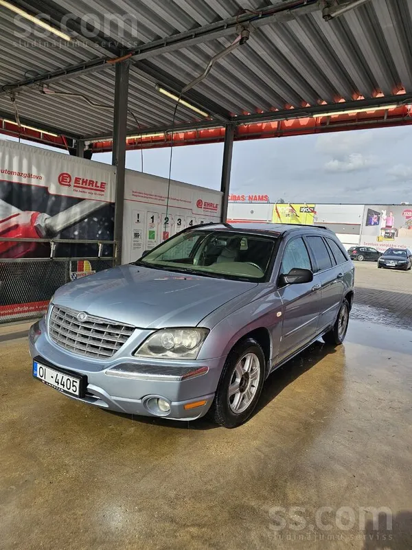 Labs auto ar jaunu skati
Visas ekstras strada
Tehniski laba stavokli, ruc