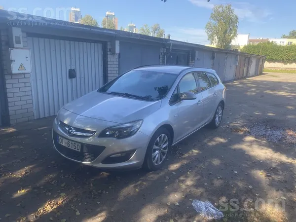 Opel Opel Astra Sport Tourer dīzelis, manuāls. 