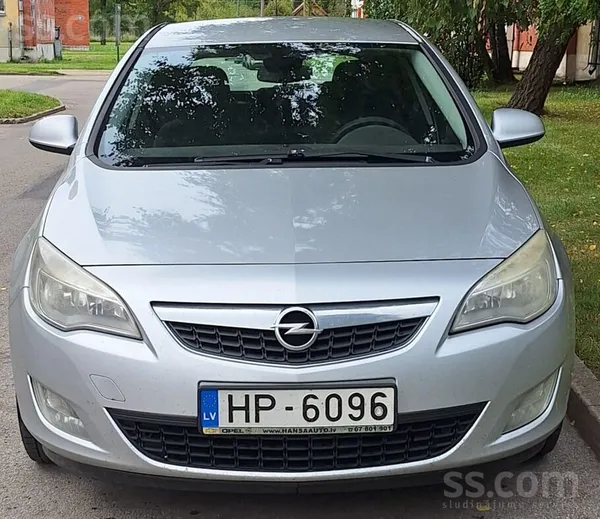 Pardodu tehniski laba stavokli opel astru 
Ar 1.7 tdi 81kw
Motors strada p