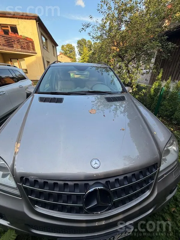 Mercedes ML280 - 1