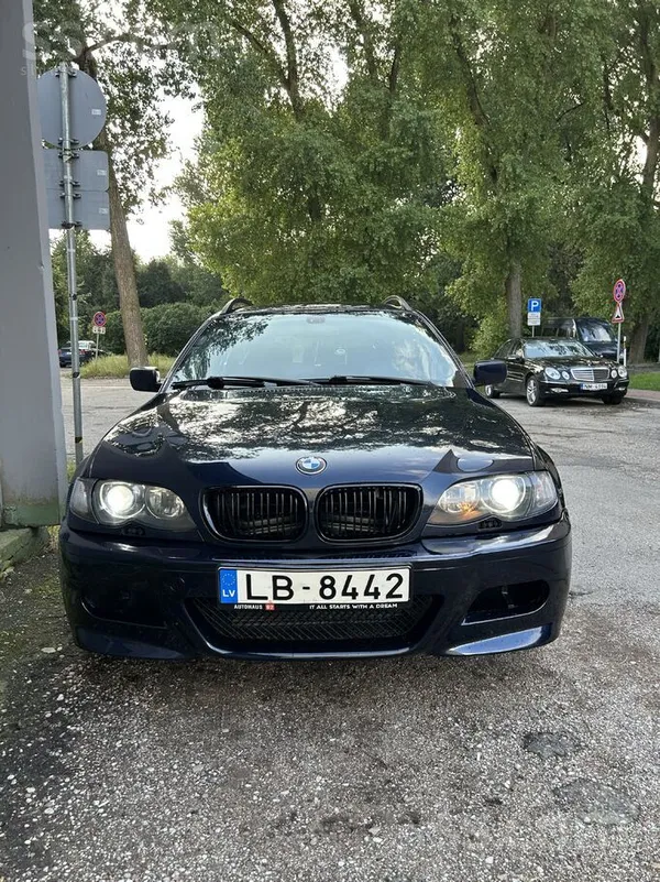 BMW 318 - 1