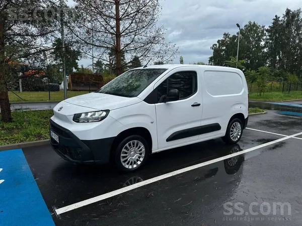 Toyota Proace - 1