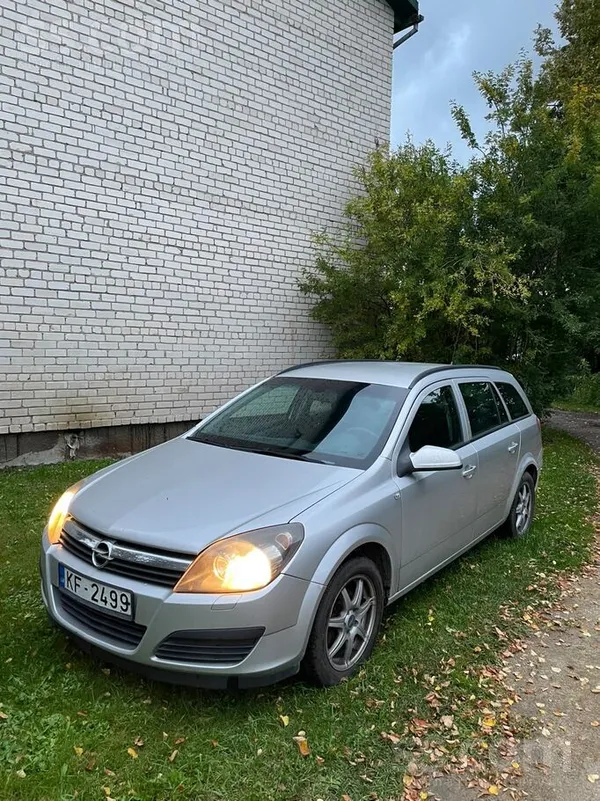 Pārdod Opel Astra. Tikko izieta TA.