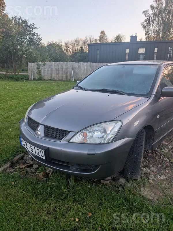 Pārdodu auto, kuram beigusies tehniskā apskate. Darbojas gan ar benzīnu, gan