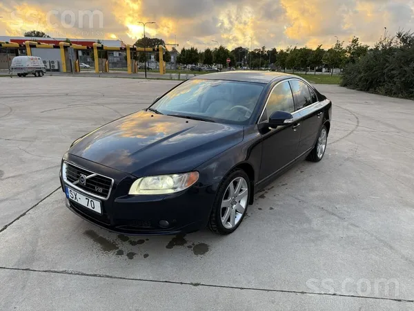Pārdodu Volvo S80 4.4 V8 Awd – vienu no interesantākajām otrās paaudzes S80