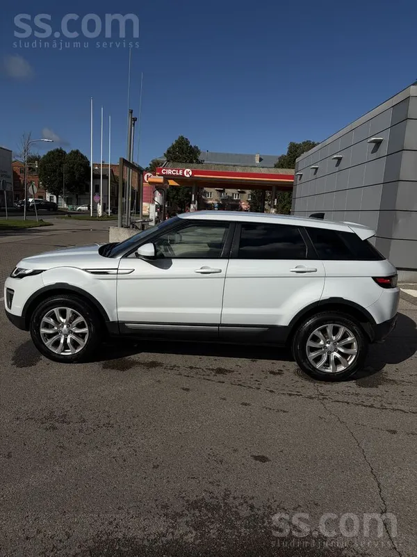 Land-Rover Range Rover Evoque - 1