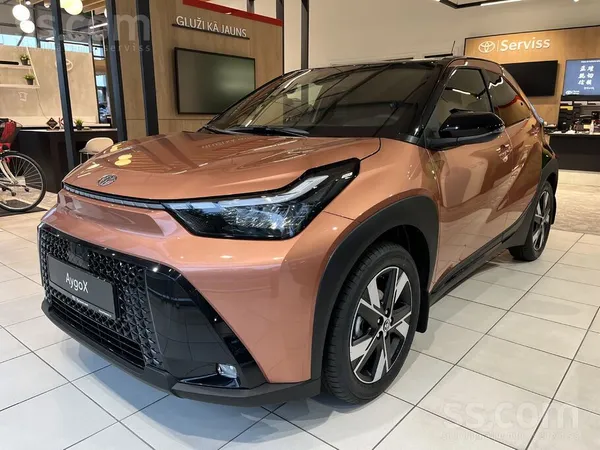 Toyota Pieejams uzreiz - Toyota Aygo X Crossover 1.5 Hybr
