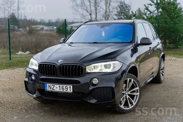 BMW BMW X5 ar 3.0 litru dīzeļdzinēju un automātisko tr