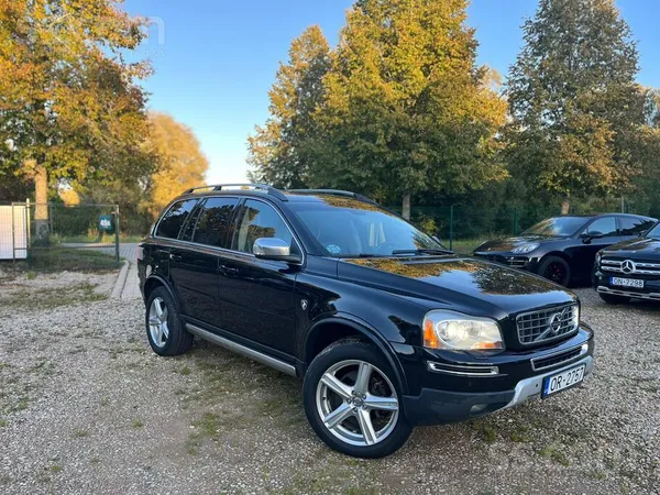 Volvo XC 90 - 1