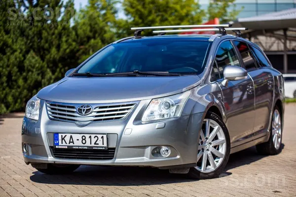 Toyota Avensis Estate 2.2 D 130kW. Labā stāvoklī. Auto te