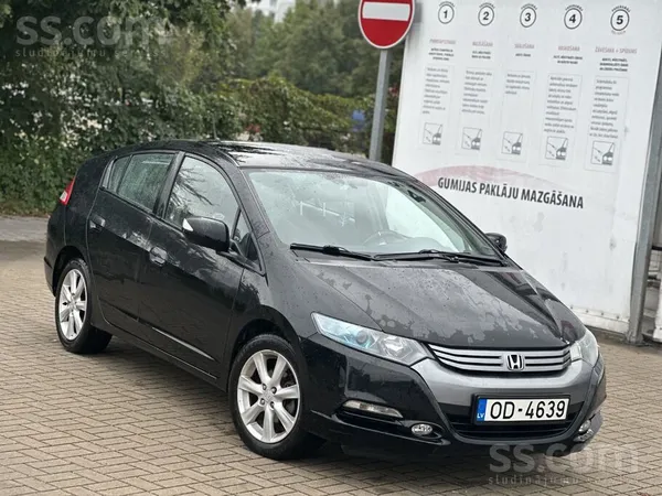 Honda Pārdodu Honda Insight 1.3 Hybrid, 2011. gads. 