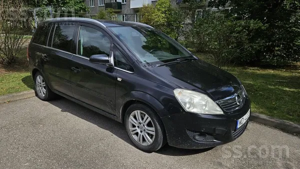 Opel Apskatāma un pārrakstāma daugapvilī.