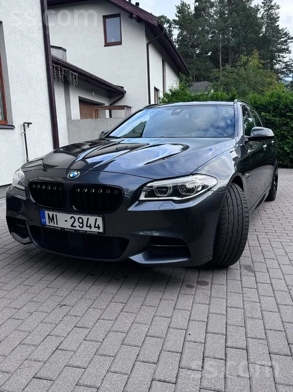 8
BMW 520D 140kw, B47 dzinejs ar ļoti bagātīgu komplektāciju. 
Mašīnu vara