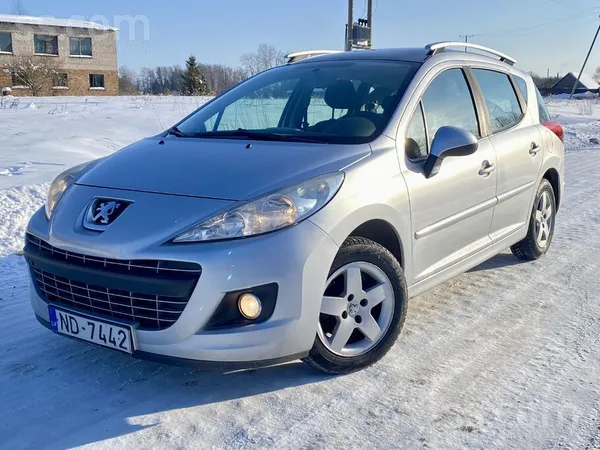 Peugeot Svaiga skate. Auto teicamā stāvokli. 2 gadi atpaka