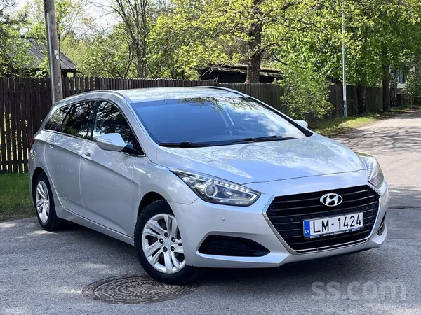 Pārdodu 2016 gada Hyundai i40
Orģināls nobraukums 263000km Pilna komplektā