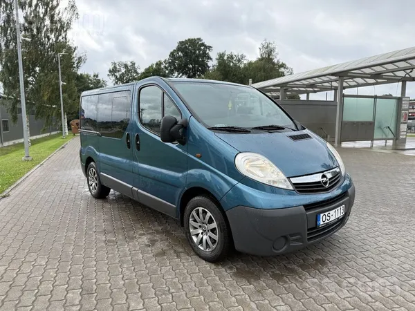 Opel Pārdod Opel Vivaro busiņu. Izieta tikko jauna TA a