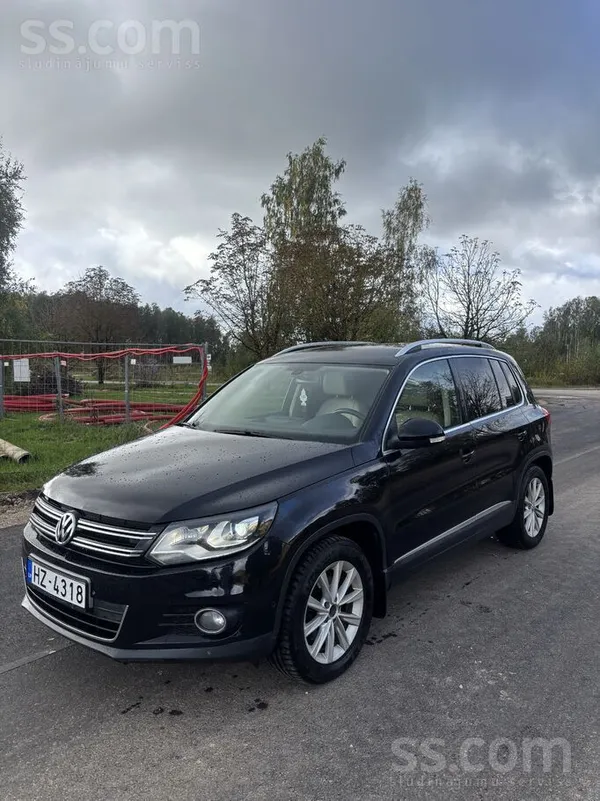 Pārdodu labu auto ar svaigu tehnisko apskati, ir sīki vizuāli defekti. 
Aut