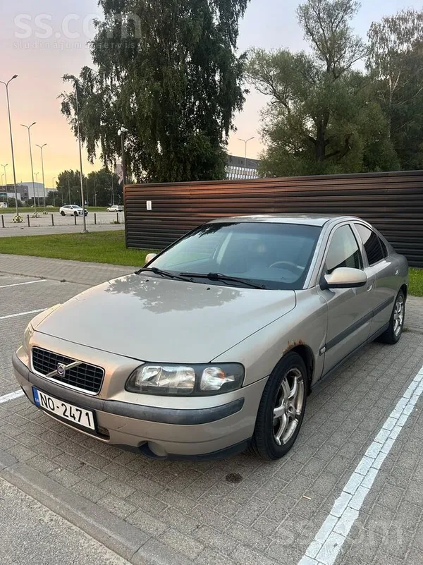 Volvo Tiek tirgots vēl lietojams auto. Nav pirmā svaigum