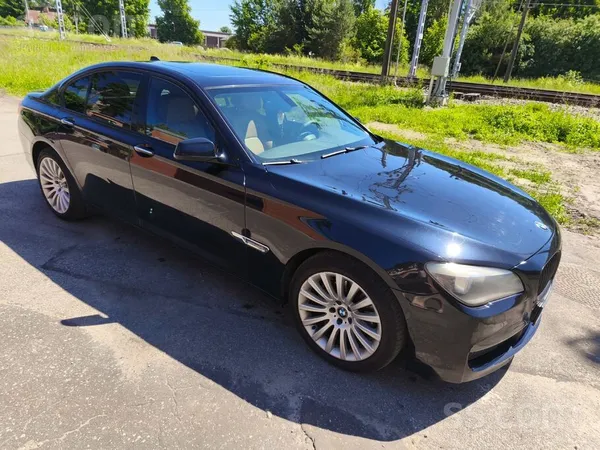 BMW Pārdodu automašīnu labā tehniskā stāvoklī, esmu šī